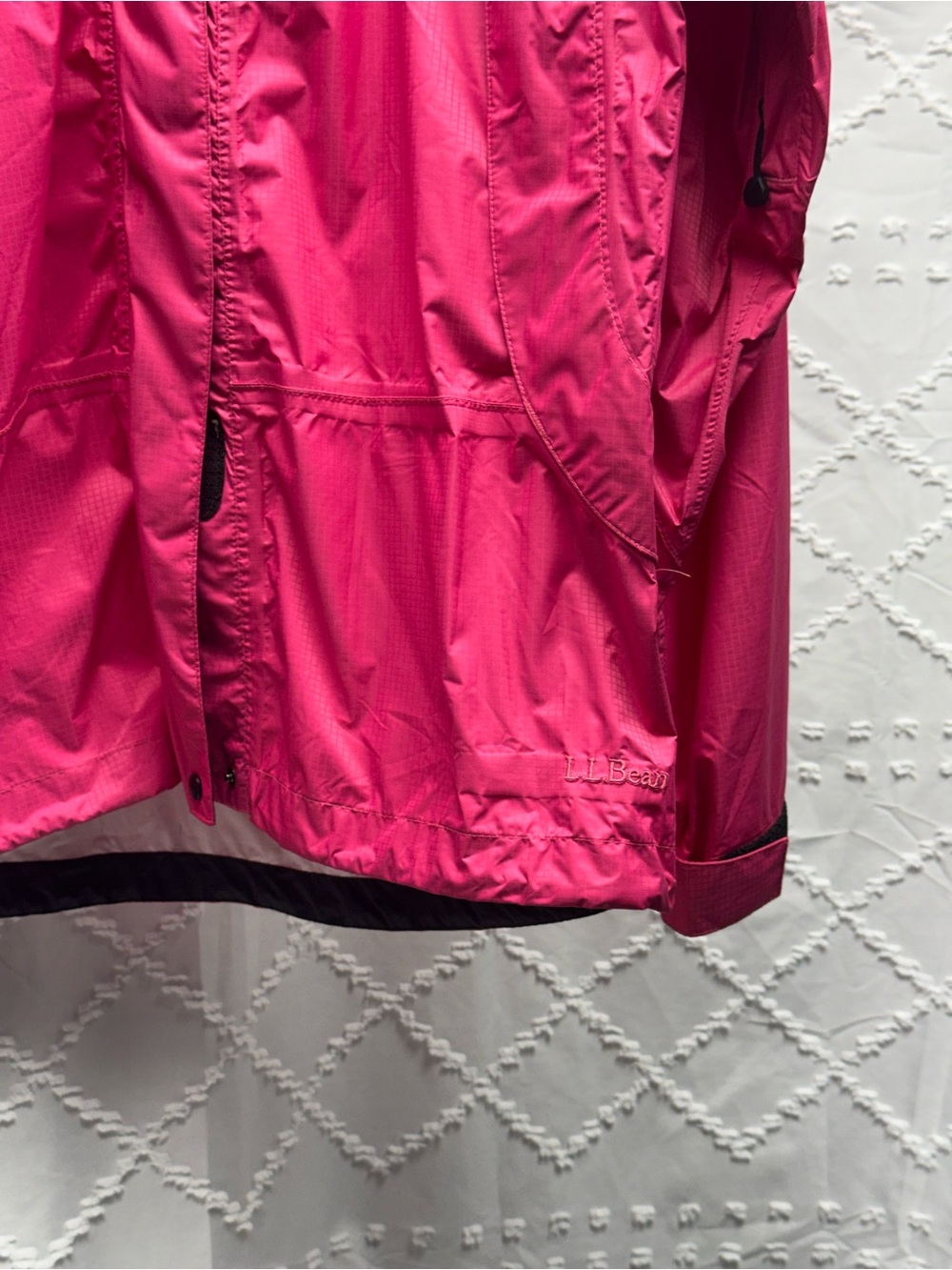 L.L.Bean Pink Ripstop Hooded
Rain Jacket Women's Size Medium - Picture 2 of 8
